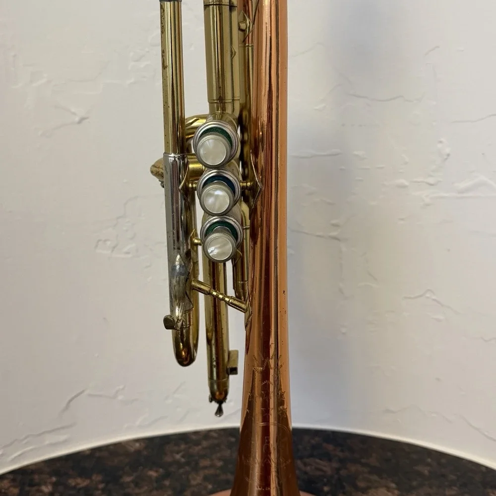 Vintage Repurposed CG‎ Conn Brass Trumpet Table Lamp Shooting Star